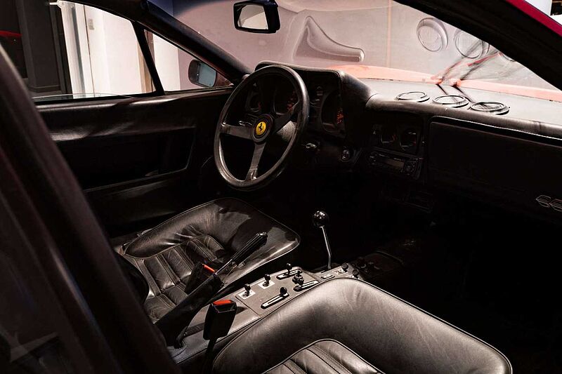 Ferrari 512 BBI -FULLY RESTORED-FULLY DOCU UNTIL LAST SCREW